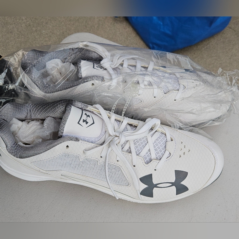 Men's Under Armour Ignite Low ST White BASEBALL cleats Sz. 14 - Picture 3 of 10